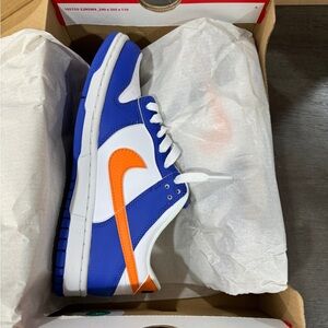 Nike Dunk GS size 6.5 (Knicks)